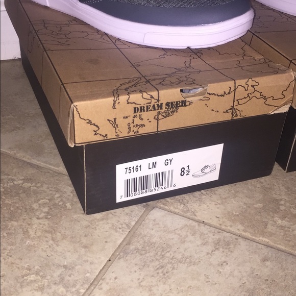 Shoes - Picture 8 of 8